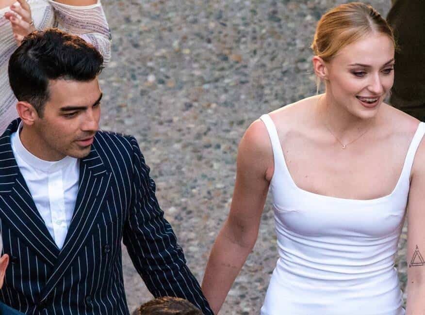 sophie-turner-pregnant-with-her-first-child-with-husband-joe-jonas-2-6797805