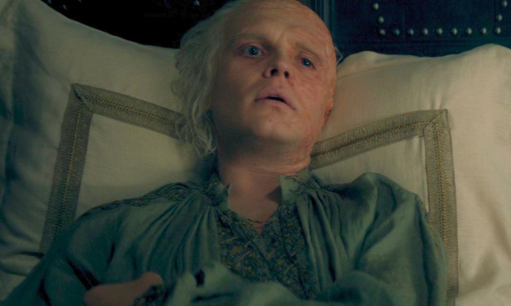 Aegon lying injured in bed