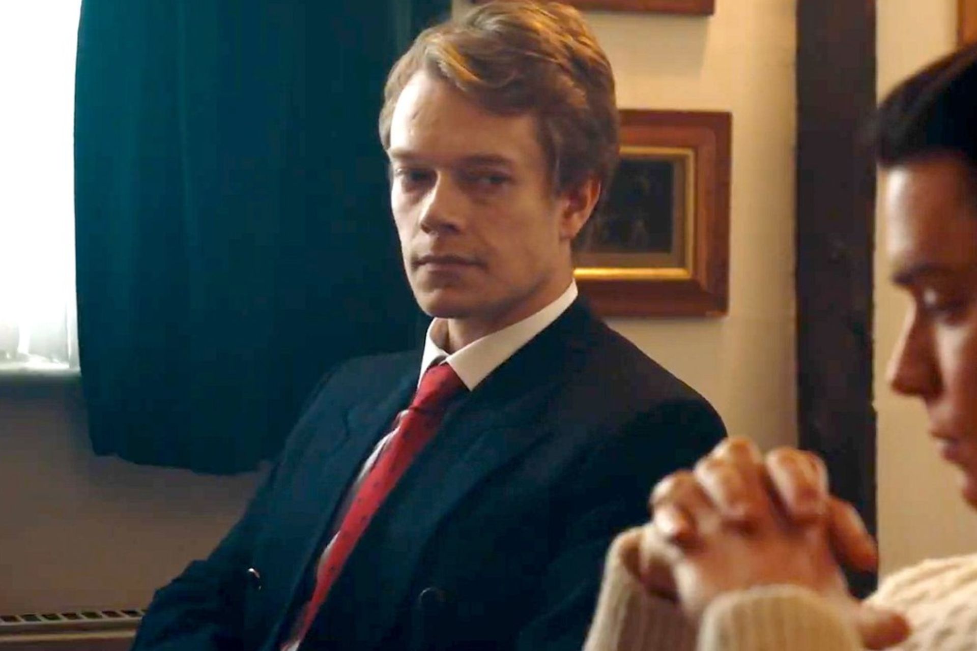 Alfie Allen 